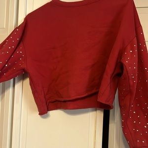 Cropped pullover size large